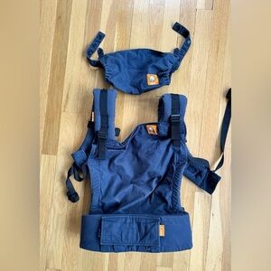Tula Free-to-Grow carrier - Midnight Blue
